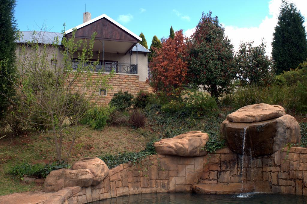 The Highlander Hotel Dullstroom Eksteriør billede